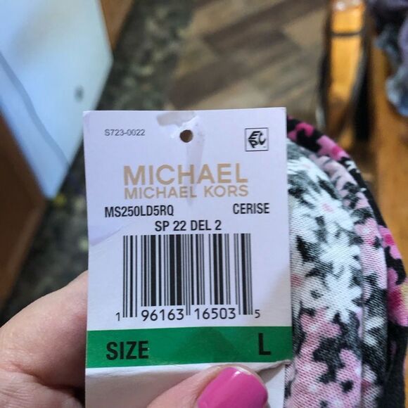 NWT Michael Kors Pink Floral Printed Cold Shoulder 1/4 Zip Front Top - L - Picture 13 of 13